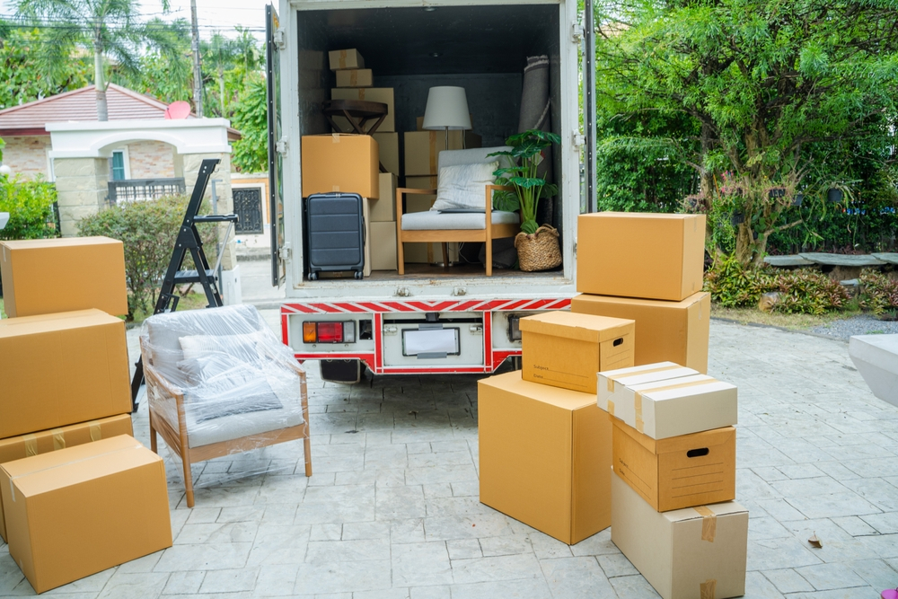 How much do movers cost in Baton Rouge?