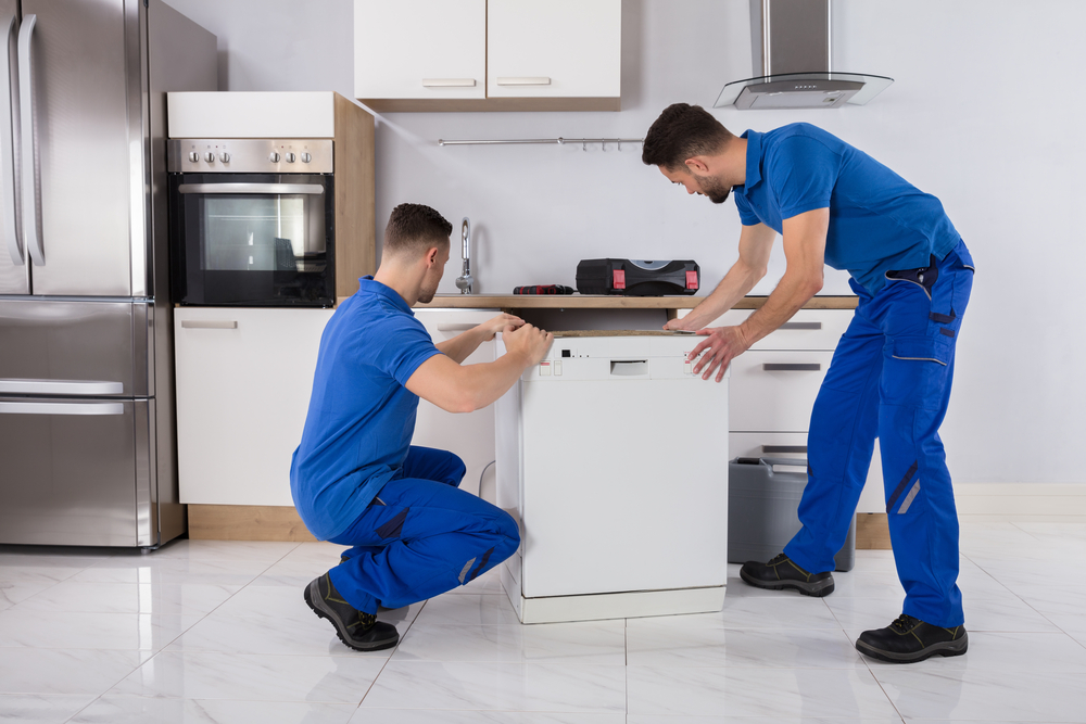 How to Prepare a Dishwasher for a Long-Distance Move?